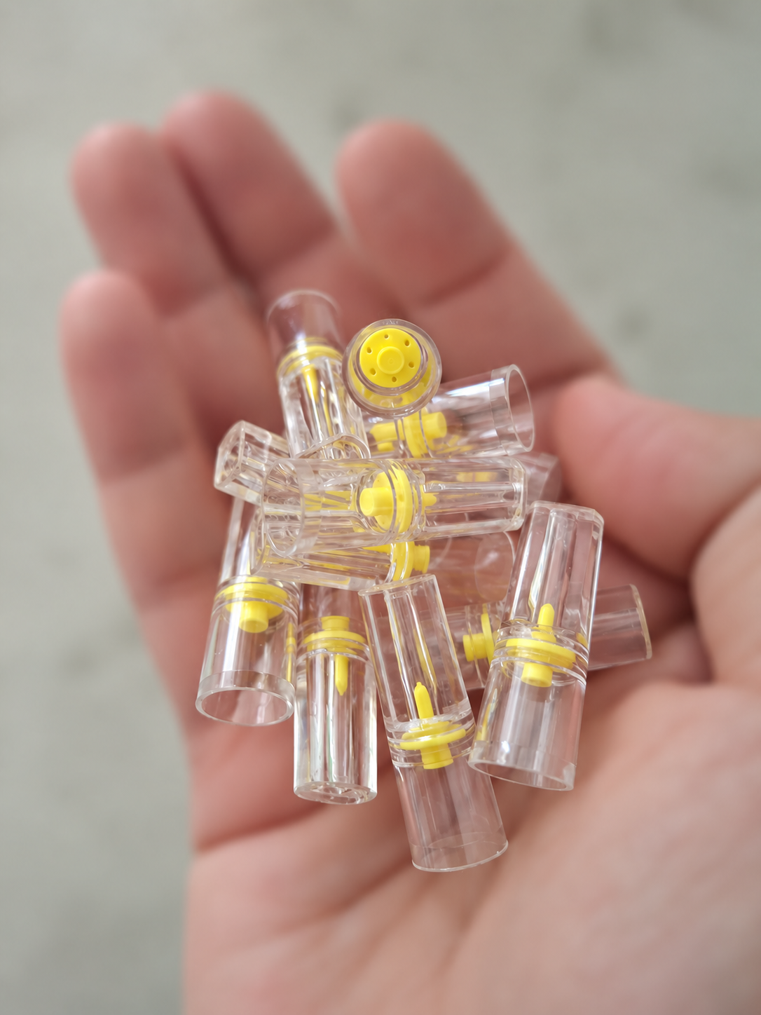 EFFICIENT Disposable Cigarette Filters 6-Hole 450 Count Bulk Filter Tips