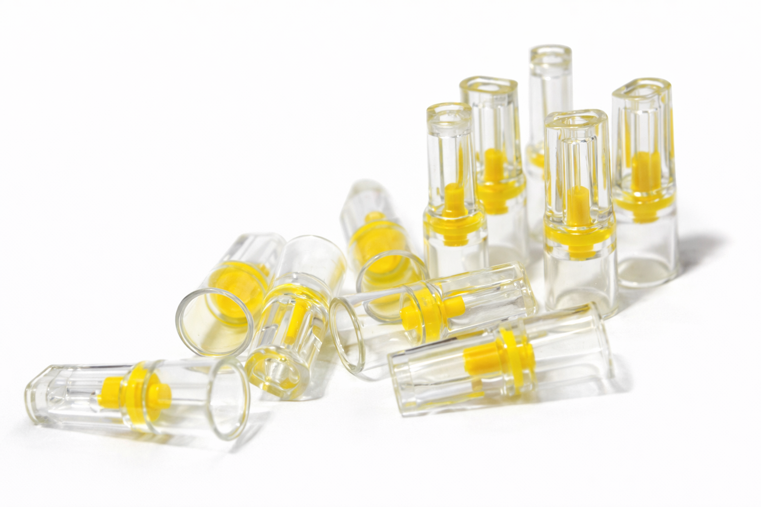 EFFICIENT Disposable Cigarette Filters 8-Hole 150 Count Bulk Filter Tips with Free Travel Case